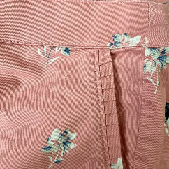 Lane Bryant Pink Floral Shorts with 5 inch inseam Women's Size 24 - Picture 8 of 8